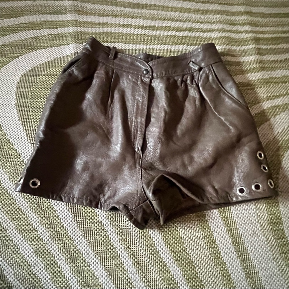 🤎The Ragged Priest Shorts🤎